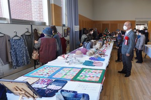 しらかば大学祭の作品展示の様子