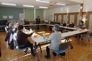 新和老寿会新年会の様子