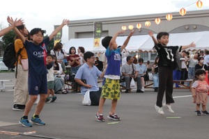 盆踊り会場の様子 その1