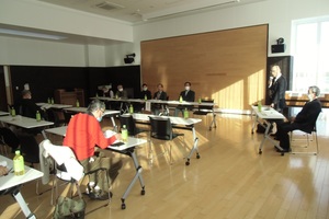 万城目正と昭和歌謡を継ぐ会の総会の様子