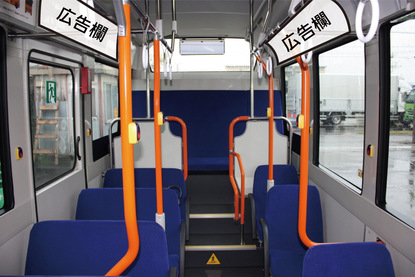 コミュニティバス車内広告の表示位置の例